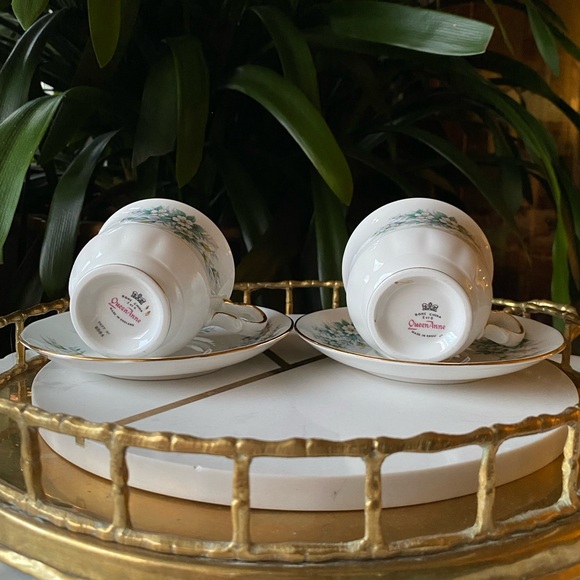 1960’s Pair of Queen Anne 8564 Floral Teacups + Saucers - Vintage Bone China Set - Picture 8 of 11